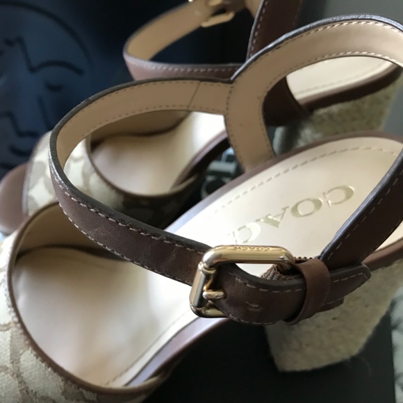 Coach Signature C Open Toe Sandal - Picture 9 of 13